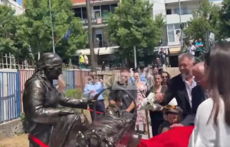 Skënderaj bëhet me shtatore të Zahide Geci Jasharit Skënderaj bëhet me shtatore të Zahide Geci Jasharit