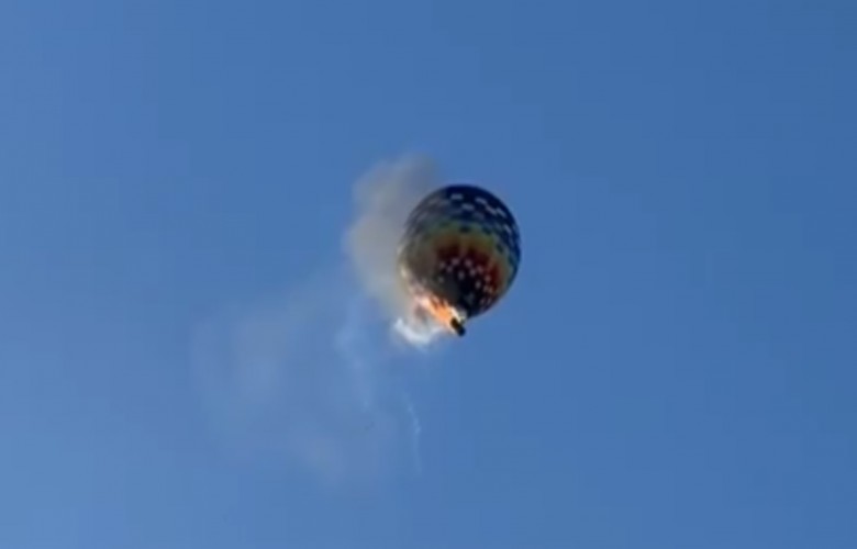 Balona me ajër merr flakë në qiell, 8 të vdekur në Brazil Balona me ajër merr flakë në qiell, 8 të vdekur në Brazil