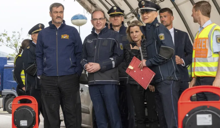 Gjermania, kufizime të reja për refugjatët. Bundestagu miraton ndalimin e ribashkimit familjar për imigrantët pa status të plotë