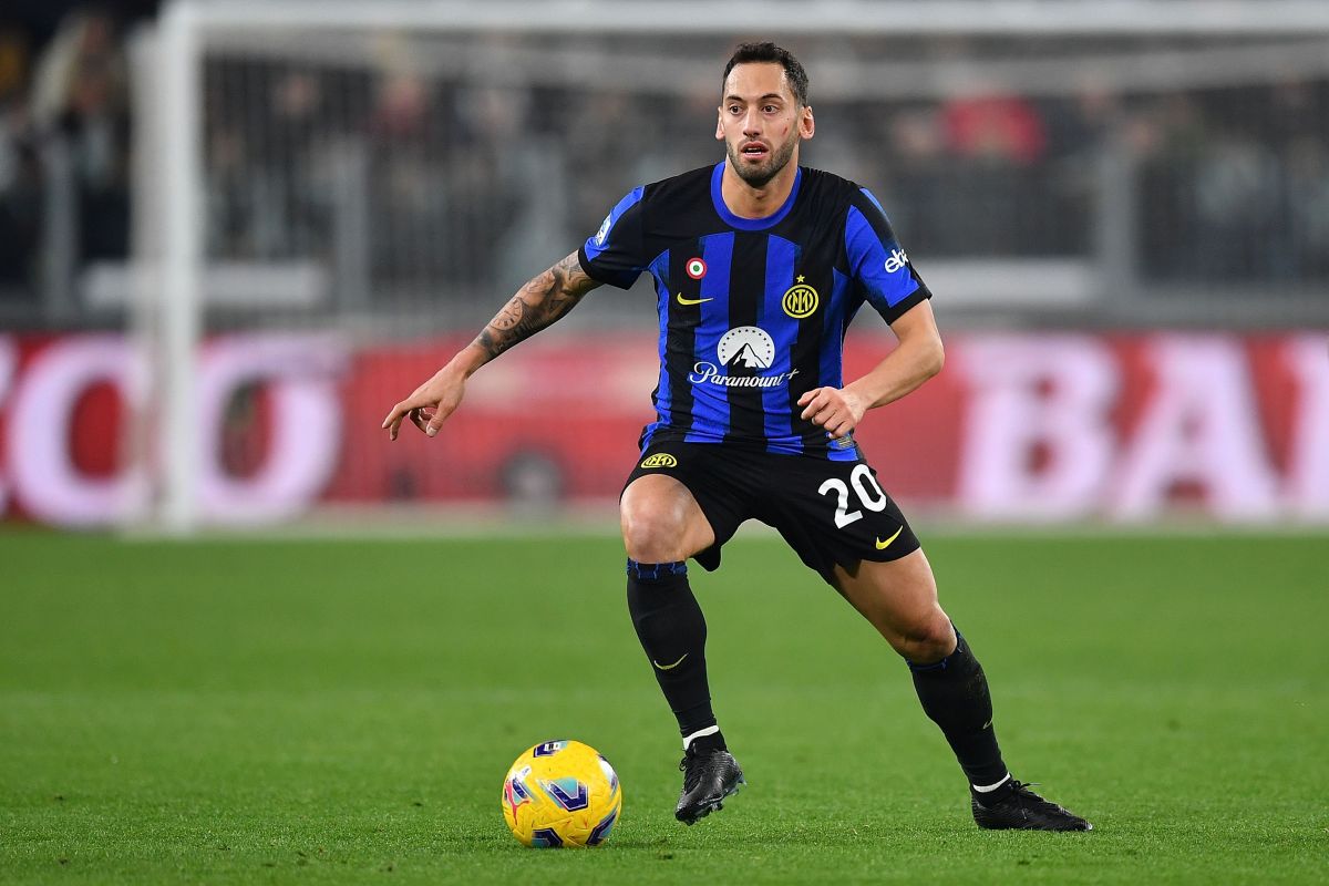 Inter, oferta nga Arabia Saudite dhe Turqia për Calhanoglun Inter, oferta nga Arabia Saudite dhe Turqia për Calhanoglun