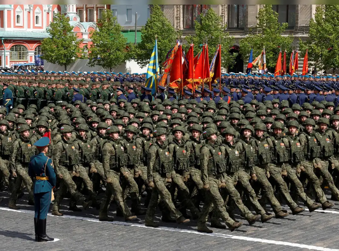 Rusia zgjeron ndikimin në Afrikë, dërgon armatime në zonat e konfliktit Rusia zgjeron ndikimin në Afrikë, dërgon armatime në zonat e konfliktit