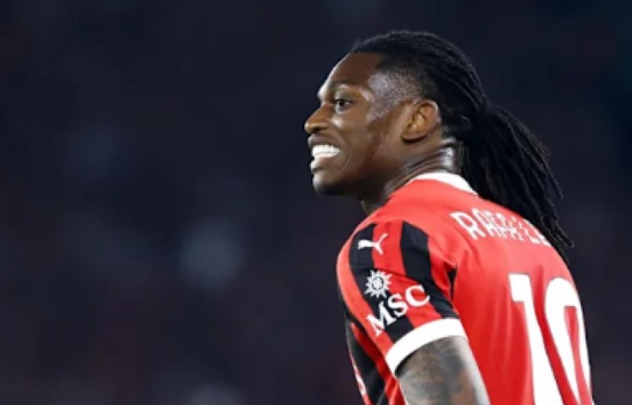 Bayern Munich nis bisedimet për Rafael Leao Bayern Munich nis bisedimet për Rafael Leao