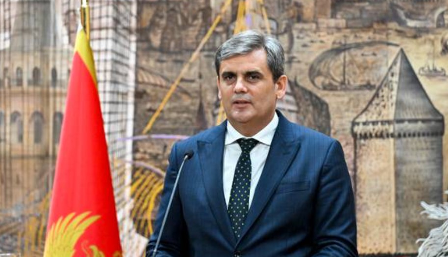 Zëvendëskryeministri i Malit të Zi: Ne do ta mbështesim Kosovën për të hyrë në KiE Zëvendëskryeministri i Malit të Zi: Ne do ta mbështesim Kosovën për të hyrë në KiE
