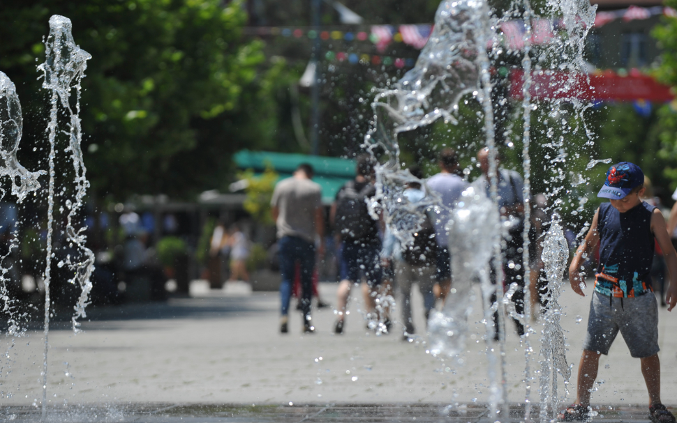 MSh rekomandon që institucionet publike dhe private të zbatojnë masa për mbrojtjen e punëtorëve nga temperaturat e larta