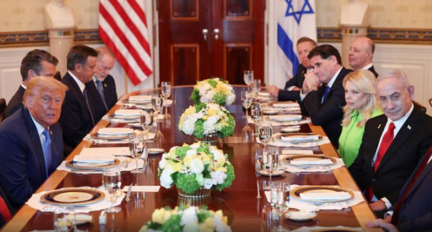 Netanyahu takon Trumpin në Shtëpinë e Bardhë, Izraeli dhe Hamasi diskutojnë për armëpushimin Netanyahu takon Trumpin në Shtëpinë e Bardhë, Izraeli dhe Hamasi diskutojnë për armëpushimin