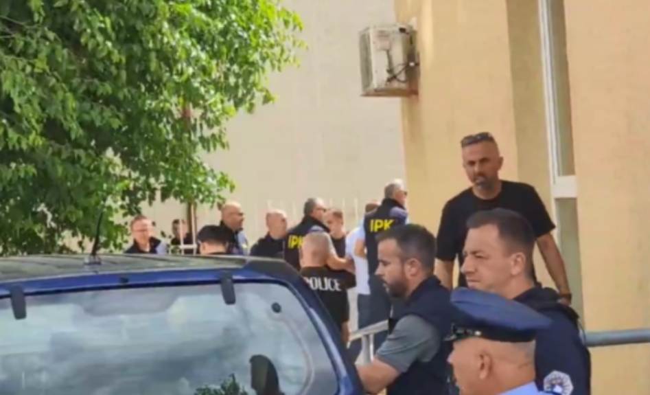 Gjykata vendos përsëri që 5 policët e dyshuar për ‘vrasje nga pakujdesia’ të shkojnë në paraburgim
