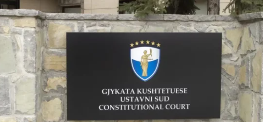DW: Kosova hyn në paqartësi juridike për institucionet
