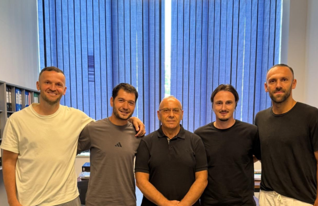 Presidenti Ademi takon yjet e Kombëtares sonë: Me djemtë dardanë që po ndihmojnë në ndërtimin e së ardhmes së futbollit tonë