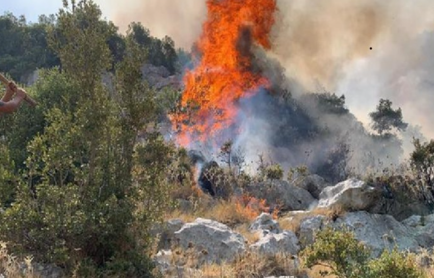 Situata e zjarreve në Shqipëri, 7 vatra aktive, 2 në monitorim
