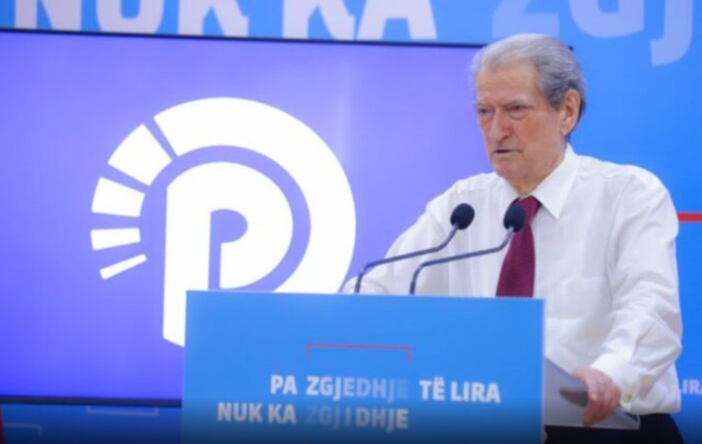 Berisha uron ShBA-në për Ditën e Pavarësisë: Ka bërë më shumë se kushdo tjetër për lirinë e kombit shqiptar