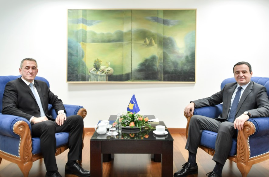 Ministri i Kurtit thotë se dy urat në veri mund të përfundojnë në tryezën e dialogut Kosovë–Serbi