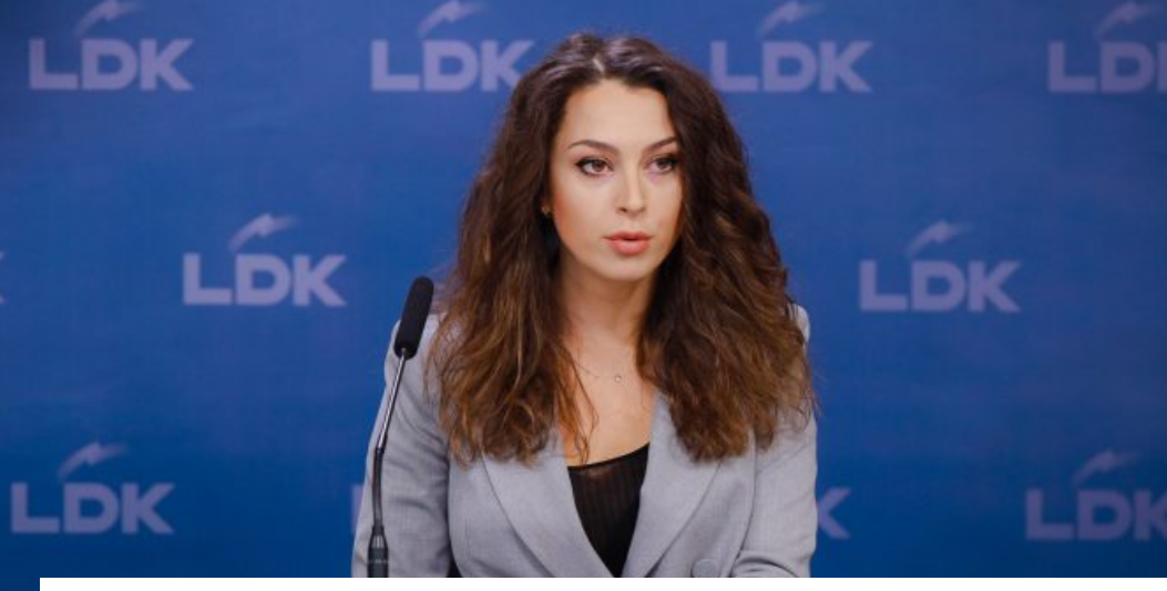 Kica-Xhelili, qeveritarëve: Të dështosh kaq brutalisht në kuptimin e rolit të parimeve kushtetuese është injorancë e llojit të vet