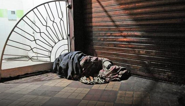 Trump nënshkruan urdhër ekzekutiv që largon të pastrehët nga rruga