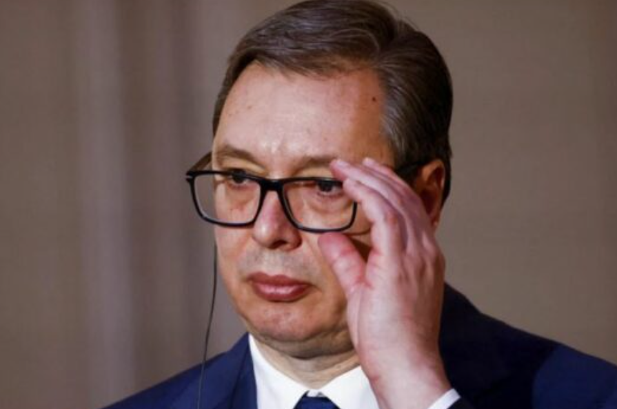 Vuçiq reagon pasi zyrtarit serb iu caktuan 30 ditë paraburgim: Do të përgjigjemi ashpër, Kurti do konflikt, e ka humbur mendjen