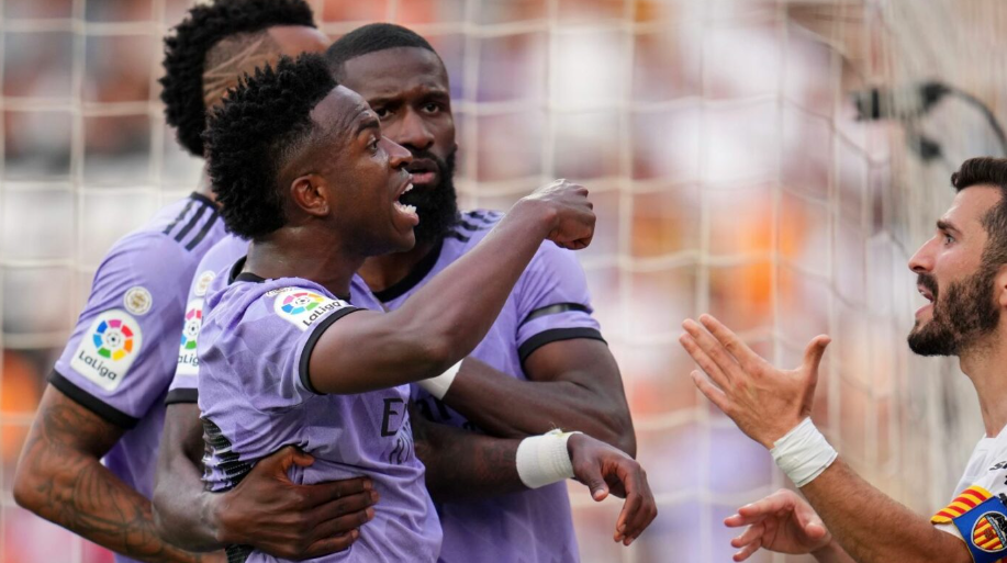 Ngecin negociatat për rinovimin e kontratës, Vinicius pretendon pagë më të lartë te Reali