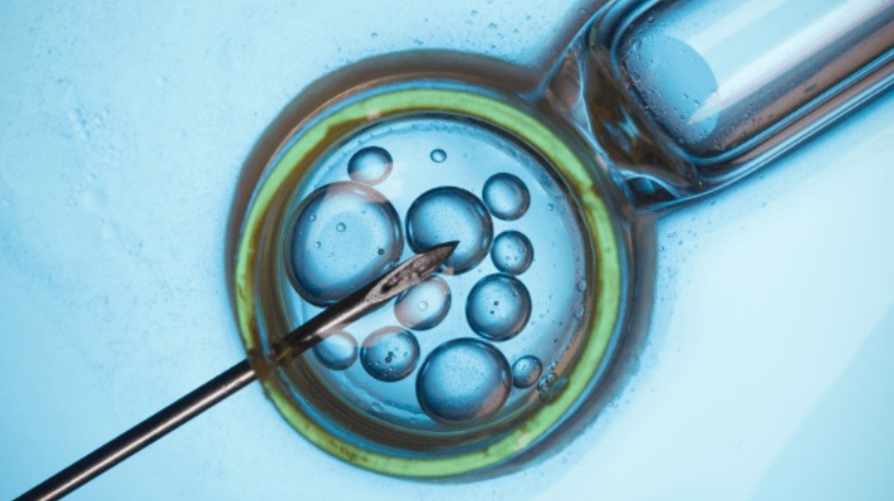 Mrekulli në botën mjekësore –  Lind një foshnjë nga një embrion i ngrirë 30-vjeçar