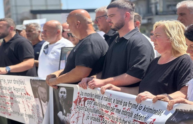 Protestë paqësore për Agon Zejnullahun, familja kërkon drejtësi