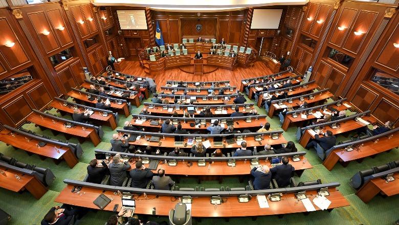 Mblidhen deputetët, sot përpjekja tjetër për zgjedhjen e kryekuvendarit Mblidhen deputetët, sot përpjekja tjetër për zgjedhjen e kryekuvendarit