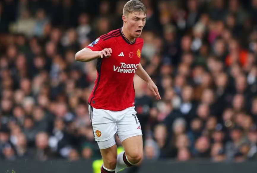 Hojlund drejt Napolit, Manchester United gjen zëvendësuesin