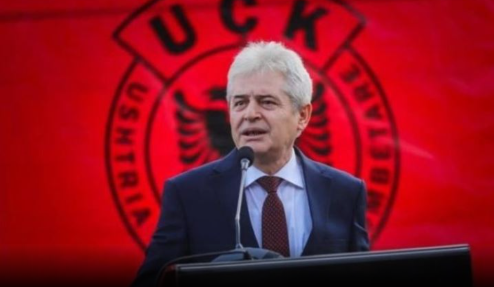 Ali Ahmeti mbështet protestën për liderët e UÇK-së: Lufta ishte e drejtë dhe e duhur Ali Ahmeti mbështet protestën për liderët e UÇK-së: Lufta ishte e drejtë dhe e duhur