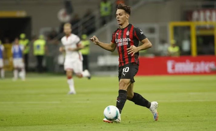 Lajm i këq për Milanin: Lëndohet Ardon Jashari Lajm i këq për Milanin: Lëndohet Ardon Jashari