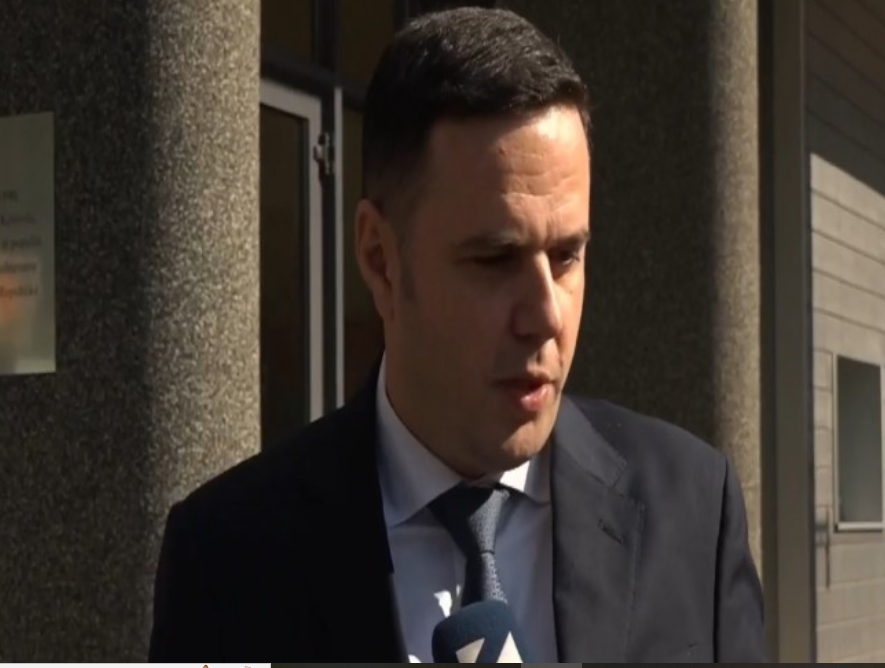 Abdixhiku: Gabim trashanik vota e PDK-së e AAK-së pro Dimal Bashës