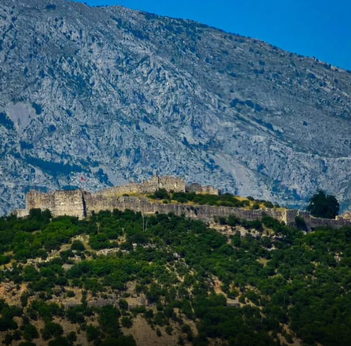 Një mijë vizitorë gjatë korrikut në Kalanë e Lezhës