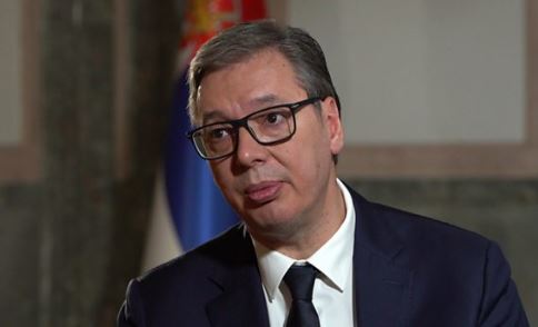 Vuçiq kërcënon protestuesit: “Djegia do të ndalet, do të rikthejmë rendin”