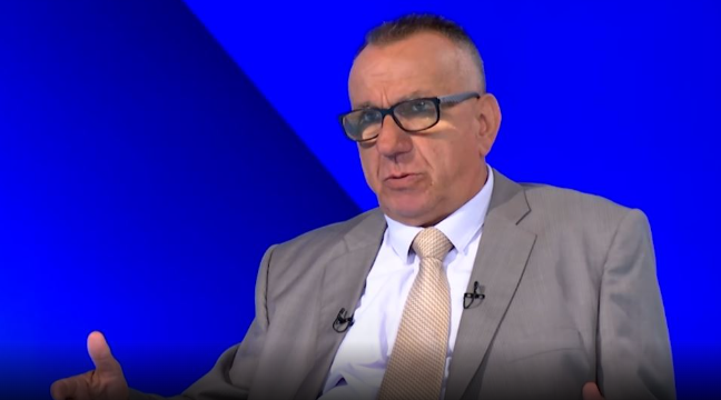 Presidentja e tërhoqi lëndën e saj nga Kushtetuesja, Hasani: E bëri për ta paralizuar vendimmarrjen, tregoi se ka pasur kërkesë fiktive