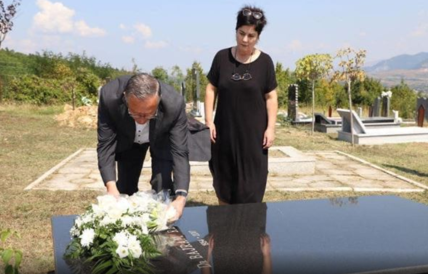 Hamza përkujton Bajram Rexhepin: Trashëgimia e tij jeton në vlerat që i mbrojti me përkushtim