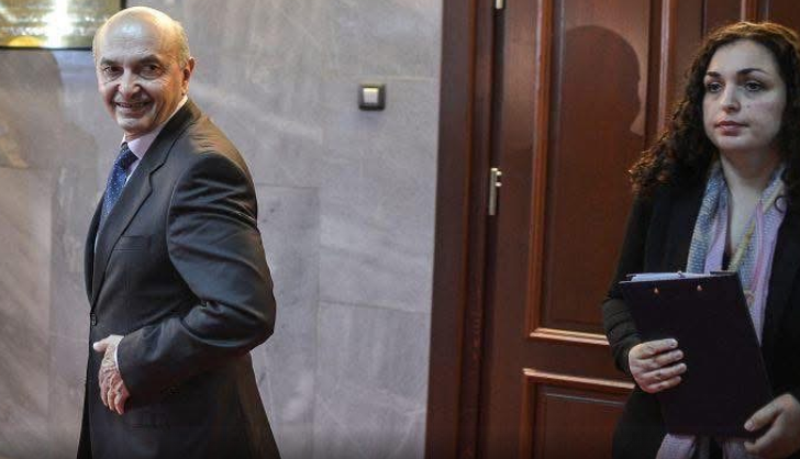 Isa Mustafa: Vjosa Osmani i humbi LDK-së 100 mijë vota duke i çuar te Vetëvendosje