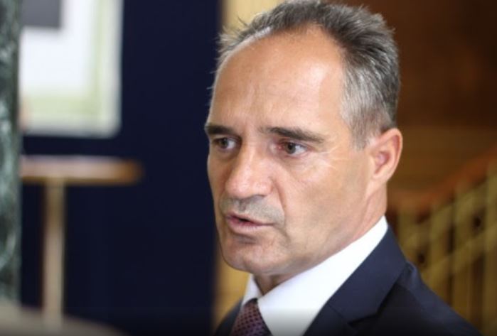 Nait Hasani i prerë për emrin e kryeparlamentarit: Nuk e votoj asnjë kandidat të VV-së