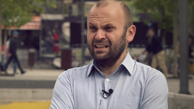 Mushkolaj kritikon Osmanin për tërheqjen nga Kushtetuesja: “Përgjegjësinë më të madhe e ka vetë presidentja”