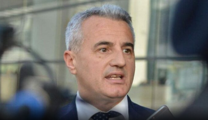 Çifti kosovar ndalohet në Serbi, iu konfiskohet ari – Koci jep detajet