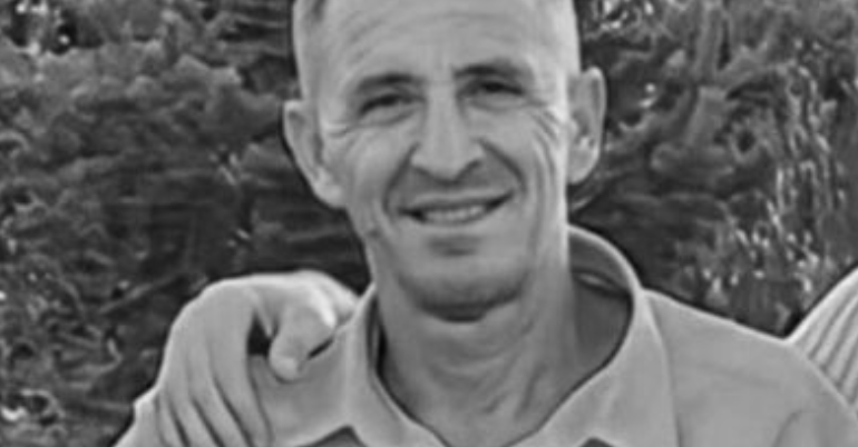 Familjarët tregojnë si e gjetën vendin ku ishte varrosur Enver Bajraktari