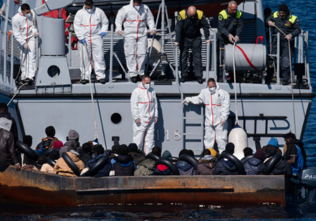 Tragjedi në Lampedusa, dy anije përmbysen, dhjetëra të vdekur dhe të zhdukur