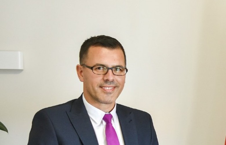 Mentor Hyseni emërohet Drejtor i Administratës Tatimore të Kosovës Mentor Hyseni emërohet Drejtor i Administratës Tatimore të Kosovës