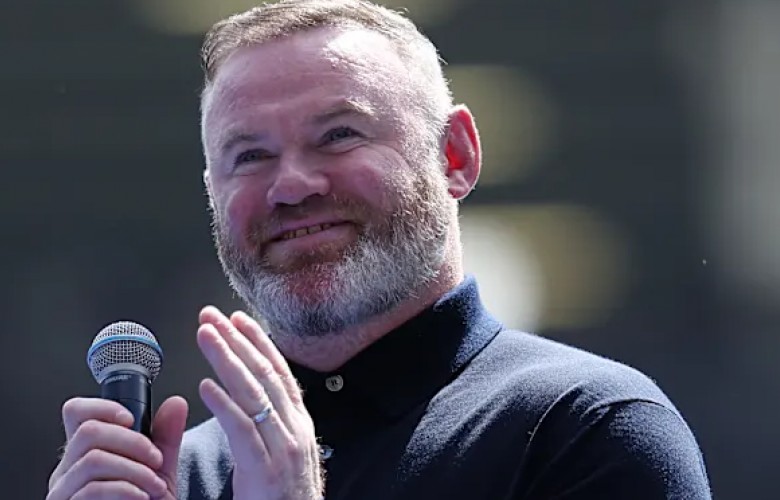 Rooney kritikon ashpër Isak: Po e ndjek rrugën e gabuar