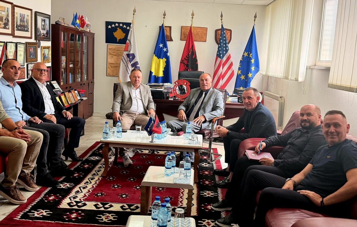 AKB në përkrahje të protestës për drejtësi: Zëri ynë, krah për çlirimtarët tanë!