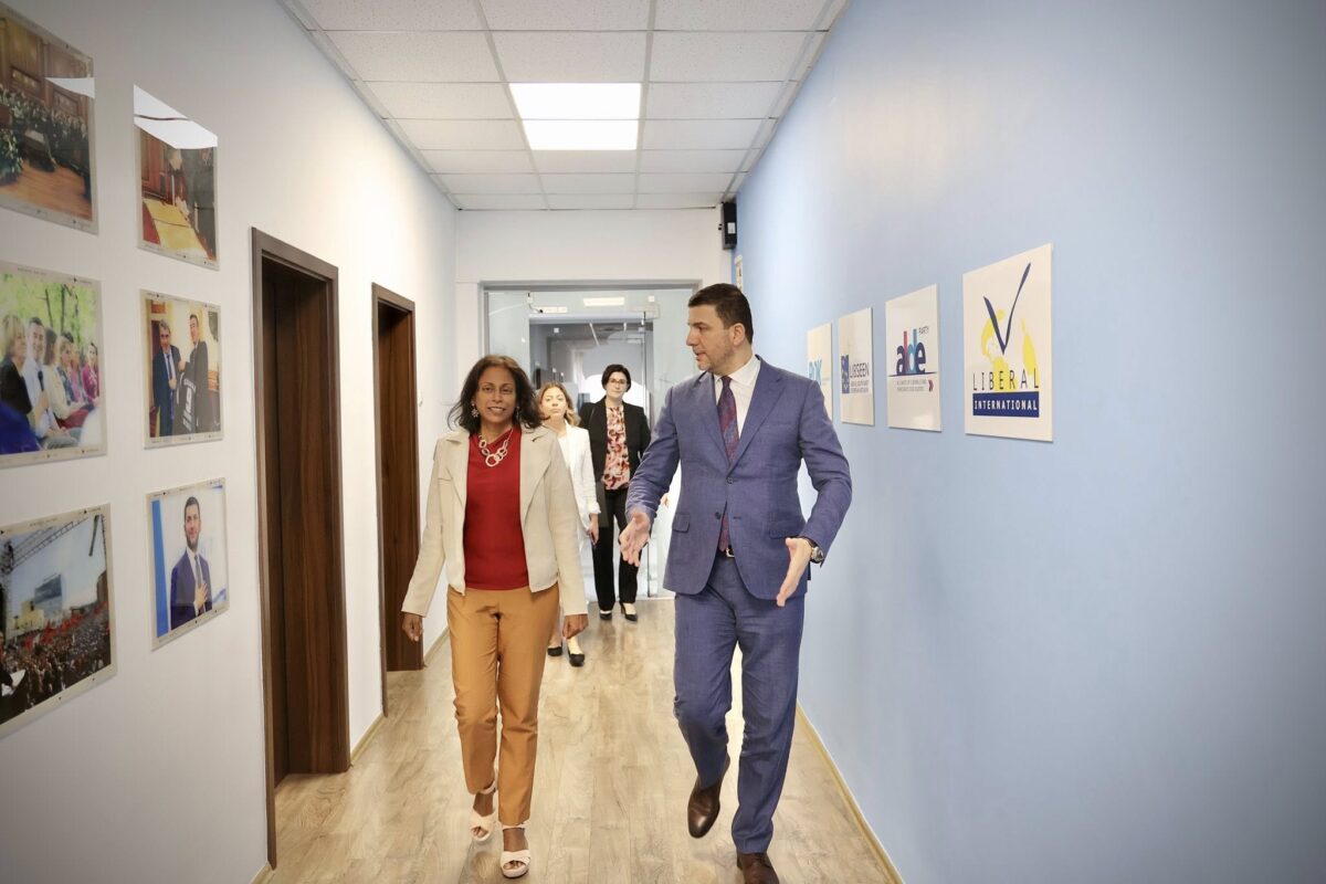 Krasniqi: Institucionet të formohen sa më parë, vonesat po shkaktojnë pasiguri