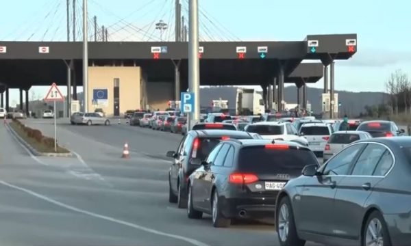 Bie fluksi i daljeve nga Kosova, pritjet në Merdarë deri në 40 minuta