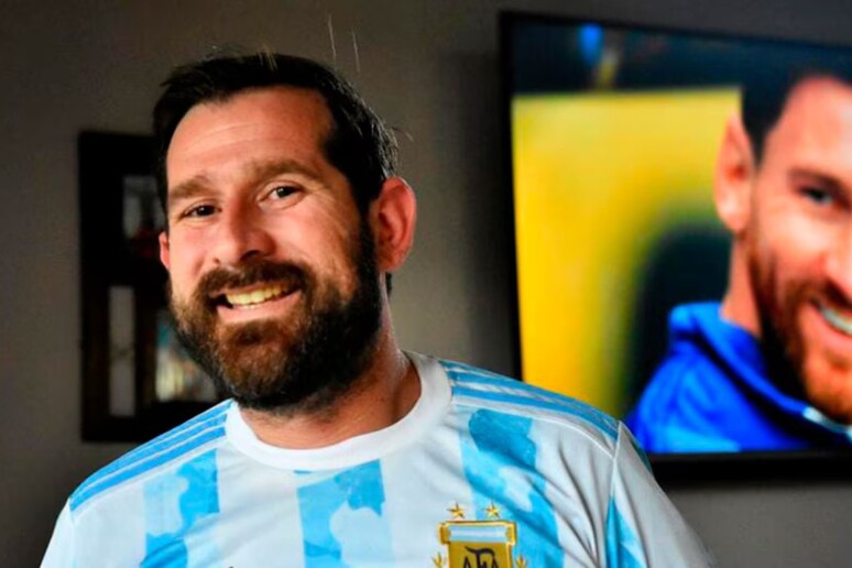 Kërkonte vota në zgjedhjet lokale me emrin Leo Messi, gjykata “djeg” imituesin e yllit argjentinas Kërkonte vota në zgjedhjet lokale me emrin Leo Messi, gjykata “djeg” imituesin e yllit argjentinas