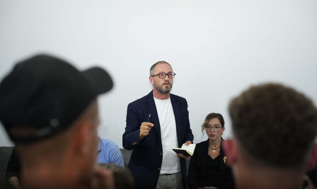 Hajdari: PDK-ja është e pathyeshme në Drenas