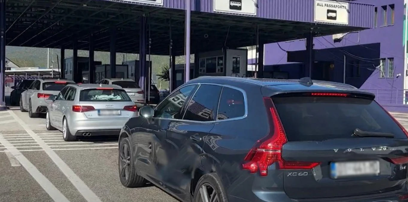 Fluks në kufi – Bregdeti, preferencë e qytetarëve të Kosovës edhe në shtator