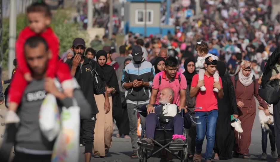 GAZA/Qindra mijëra të larguar, ndërsa ushtria izraelite vazhdon ofensivën