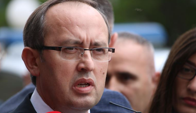 Hoti: Pas Qeverisë, edhe Kuvendi po nis funksionimin jokushtetues