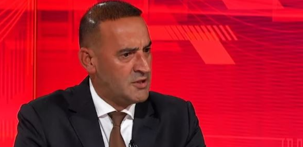 Haradinaj për VV-në e Listën Serbe: Me i pa ju në byfe marre ça bëjnë, mos t’më flasin për patriotizëm