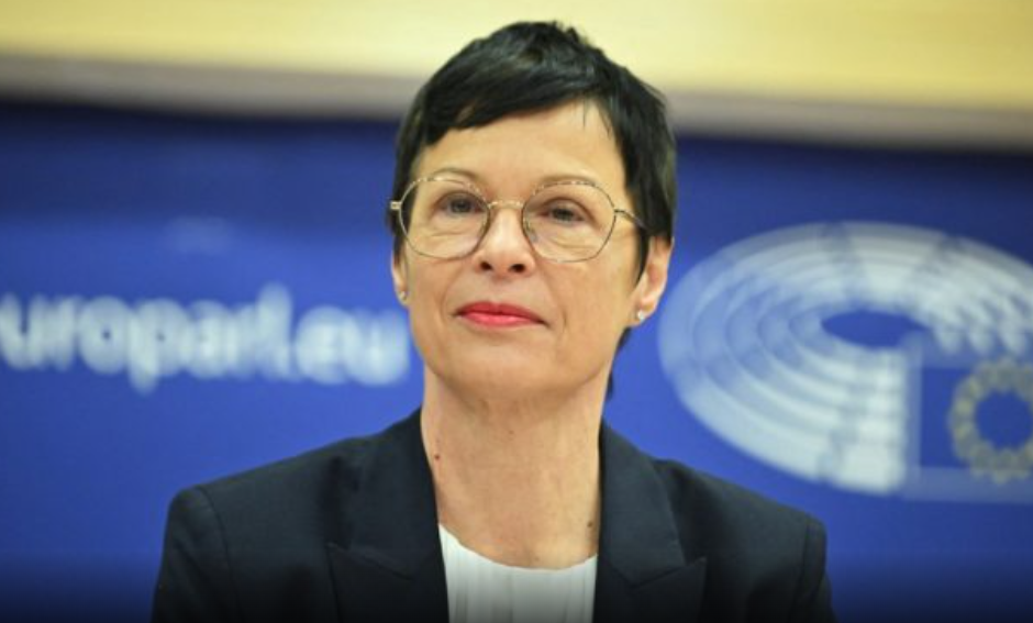 Komisionarja e BE-së, Marta Kos: Presim formimin e qeverisë së re që të angazhohemi më shumë me Kosovën për dialogun Komisionarja e BE-së, Marta Kos: Presim formimin e qeverisë së re që të angazhohemi më shumë me Kosovën për dialogun