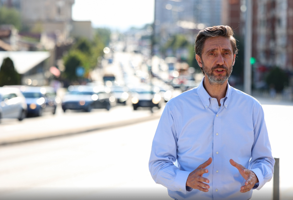 Uran Ismaili: Transporti publik në Prishtinë do të bëhet falas deri në fund të mandatit, ja si do ta realizojë!