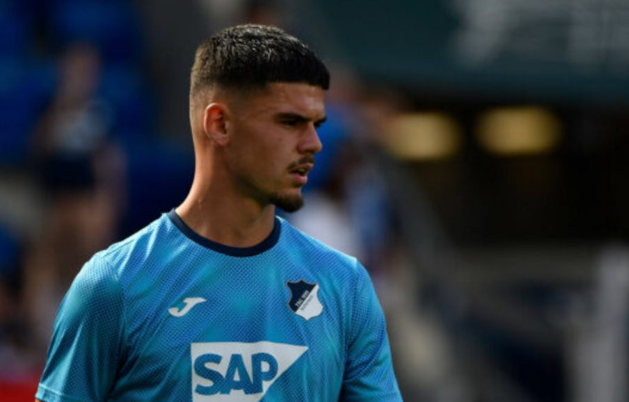 Agjenti i Albian Hajdarit shpjegon arsyen se pse futbollisti e zgjodhi Kosovën